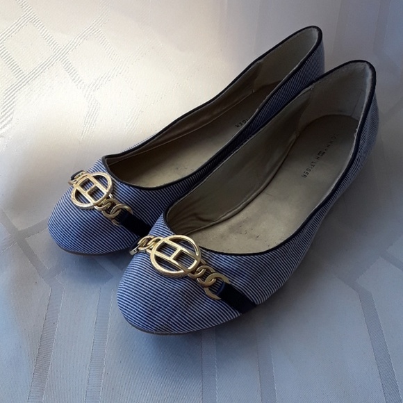 tommy hilfiger flat shoes